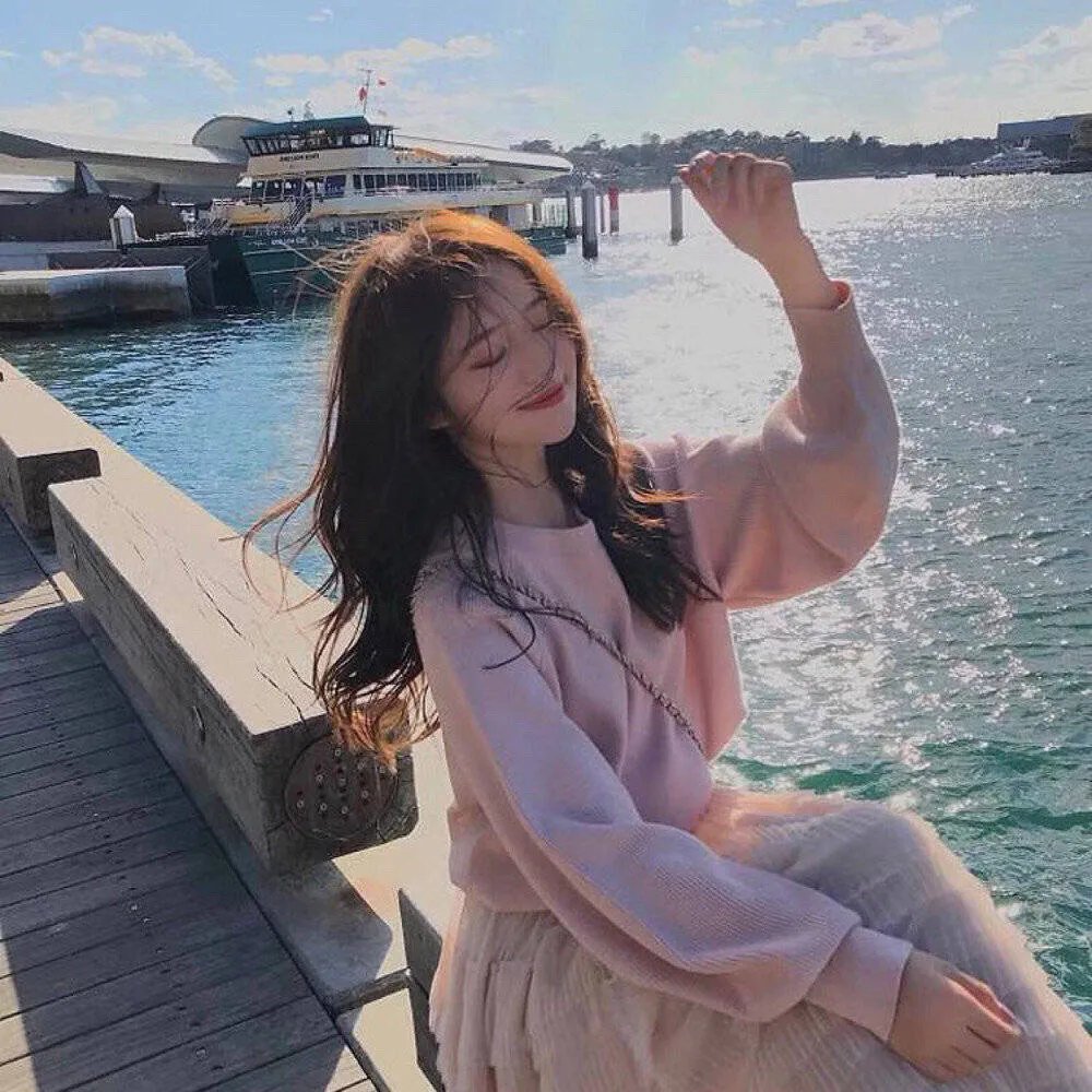丘拉斯·弗龙特拉斯海报